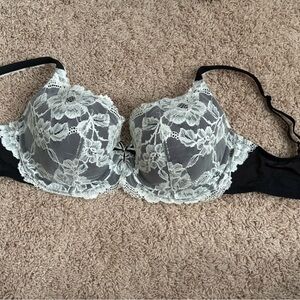 Victoria's Secret Black and White Lace Bra